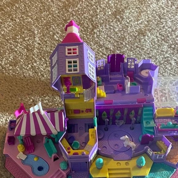 Polly pocket magical mansion' Purple & Pink Toy Play Mansion with Accessories - Picture 6 of 10